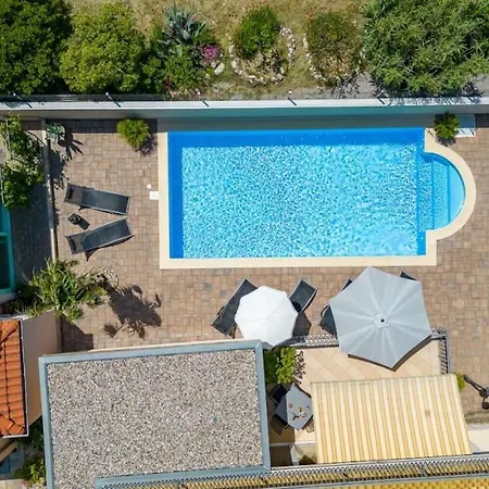 Mary By Guide וילה *