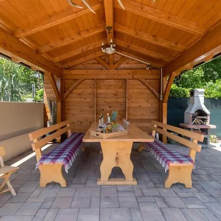 וילה Mary By Guide יאדראנובו